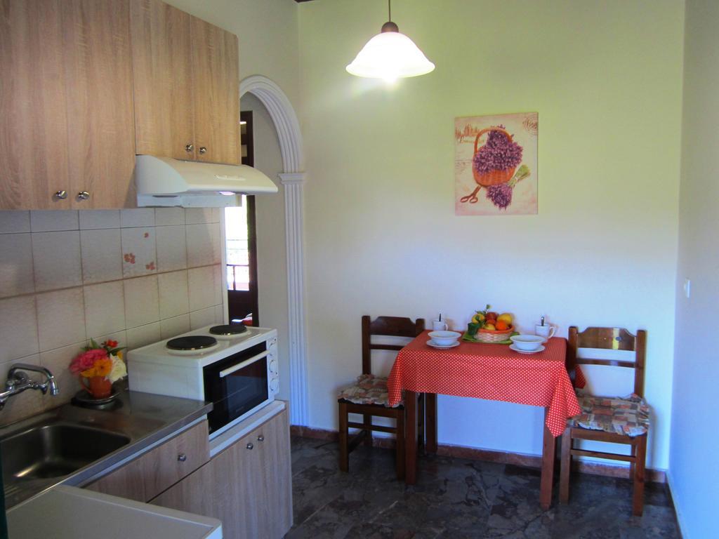 Varvara Studios & Apartments I Peroulades  Phòng bức ảnh